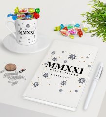 BK Gift Kişiye Özel 2023 Mutlu Yıllar Beyaz Defter Kalem Türk Kahvesi Fincanı ve Haribo Şeker Hediye Seti-14