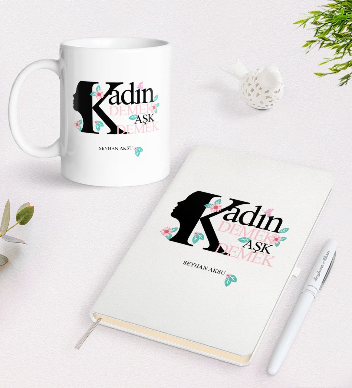 Kişiye Özel Kadınlar Günü Aşk Tasarımlı Beyaz Defter Kalem ve Kupa Seti-2