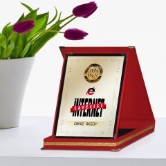 Kişiye Özel Yılın En İyi İnternet Cafecisi Kırmızı Plaket Ödülü - 1