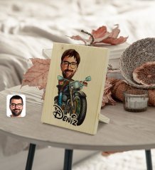 Kişiye Özel İsimli Erkek Motorcu Karikatürlü Dekoratif Ahşap Çerçeve Model 2