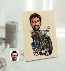 Kişiye Özel İsimli Erkek Motorcu Karikatürlü Dekoratif Ahşap Çerçeve Model 2