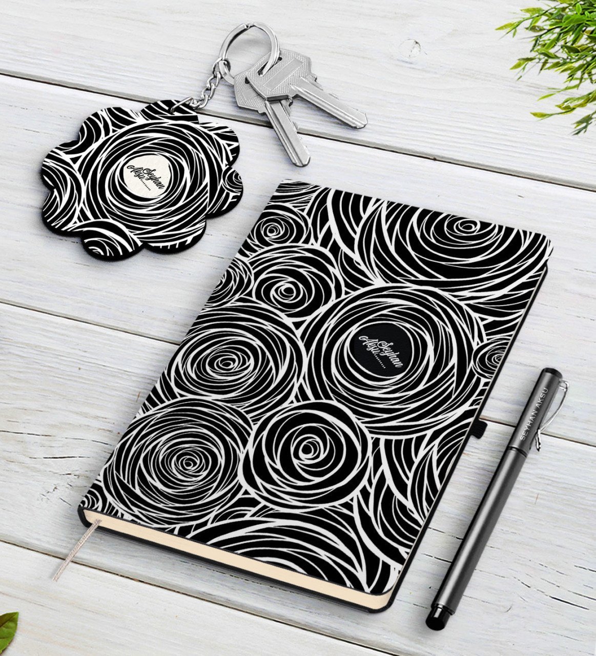 Kişiye Özel İsimli Siyah Defter Kalem Ve Anahtarlık Hediye Seti-19