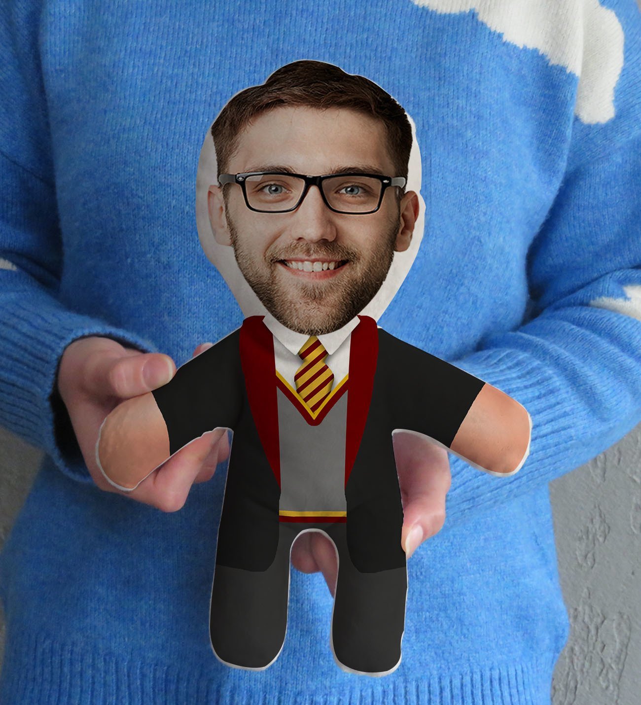Bk Gift Kişiye Özel Fotoğraflı Kırmızı Büyücü Tasarımlı Bebek Yastık Model 1