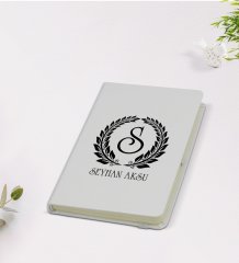 Kişiye Özel Çelenk Baş Harfli İsimli 9x14cm Beyaz Defter - Model 6
