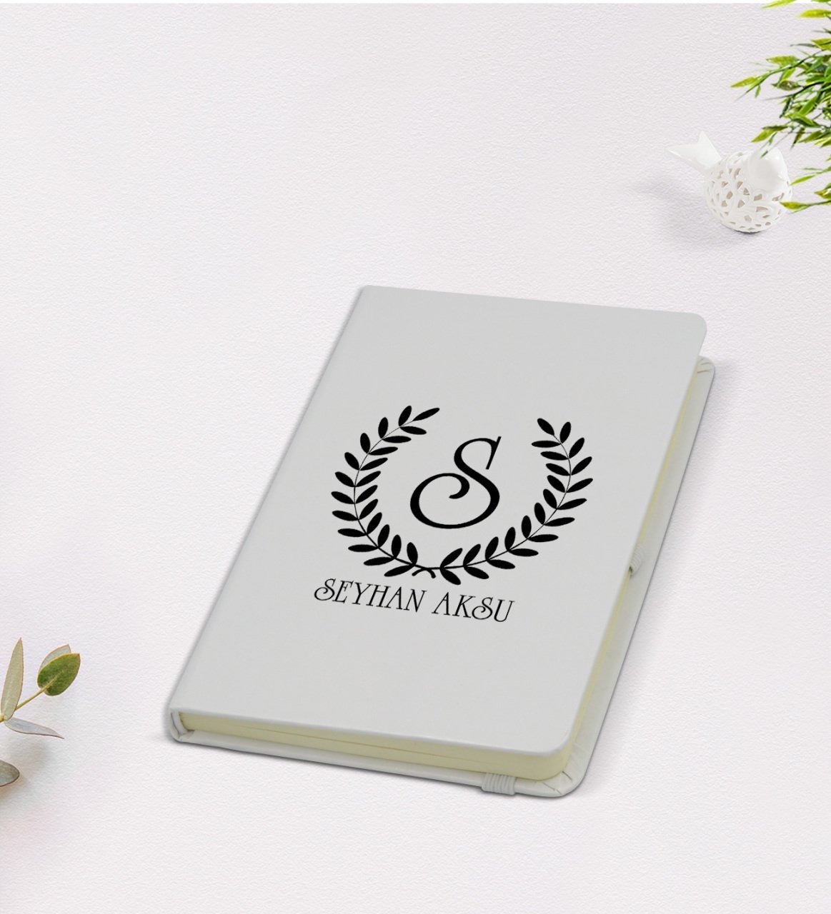 Kişiye Özel Çelenk Baş Harfli İsimli 9x14cm Beyaz Defter - Model 5