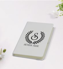 Kişiye Özel Çelenk Baş Harfli İsimli 9x14cm Beyaz Defter - Model 5