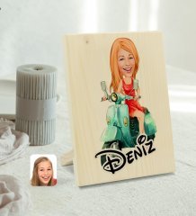 Kişiye Özel İsimli Kadın Karikatürlü Dekoratif Ahşap Çerçeve Model 24