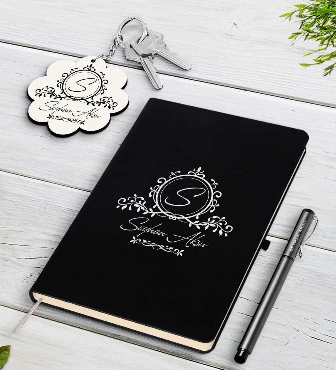 Kişiye Özel İsimli Siyah Defter Kalem Ve Anahtarlık Hediye Seti-11