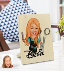 Kişiye Özel İsimli Kadın Kuaför Karikatürlü Dekoratif Ahşap Çerçeve Model 1