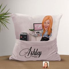 BK Gift Kişiye Özel Anne Karikatür Tasarımlı Organizer Kumanda ve Atıştırmalık Cepli Pembe Kırlent Yastık-9 Arkadaşa Hediye, Cepli Yastık