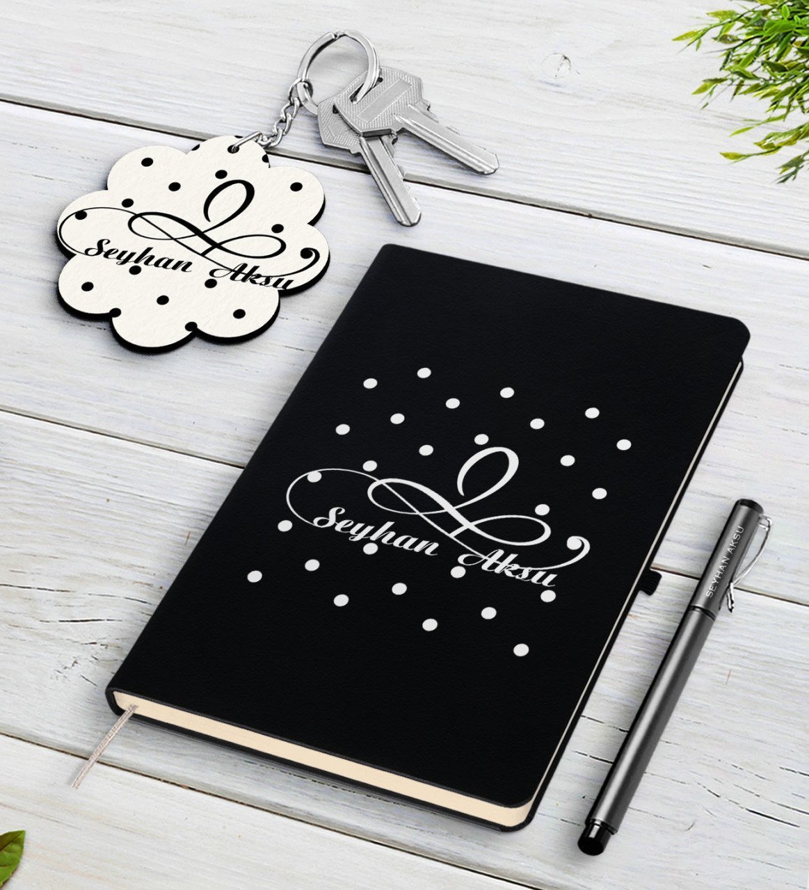 Kişiye Özel İsimli Siyah Defter Kalem Ve Anahtarlık Hediye Seti-4
