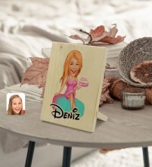 Kişiye Özel İsimli Kadın Doğum Günü Karikatürlü Dekoratif Ahşap Çerçeve Model 2