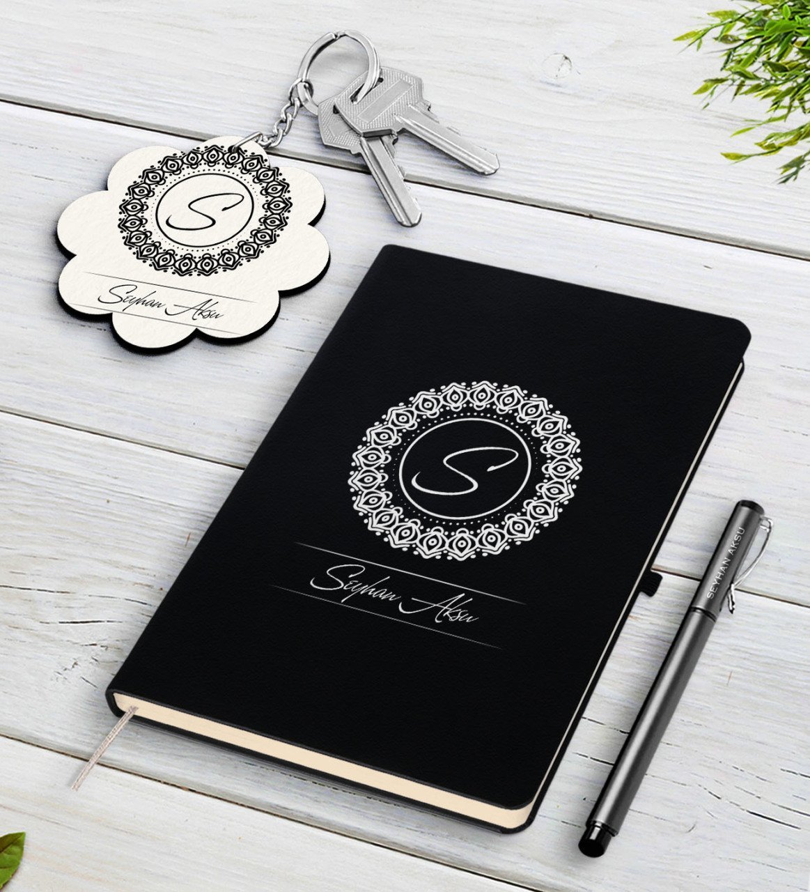 Kişiye Özel İsimli Siyah Defter Kalem Ve Anahtarlık Hediye Seti-2