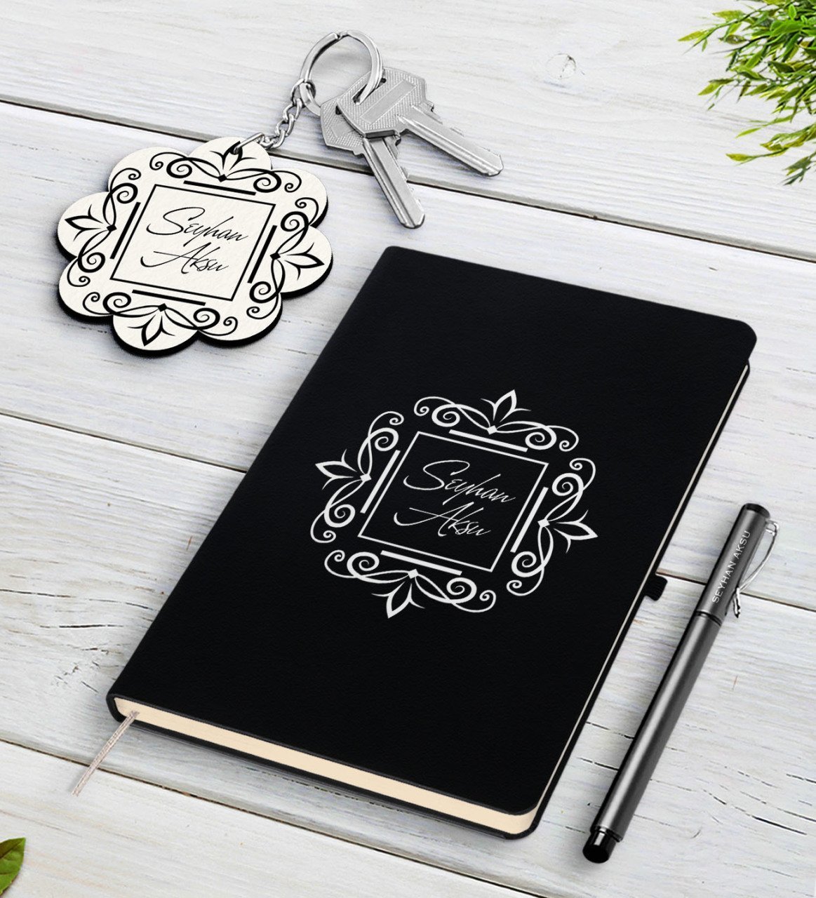 Kişiye Özel İsimli Siyah Defter Kalem Ve Anahtarlık Hediye Seti-1