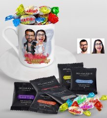 Kişiye Özel Evleniyoruz Karikatürlü Türk Kahvesi Fincanı Selamlique Karışık Türk Kahvesi ve Haribo Şeker Hediye Seti-10