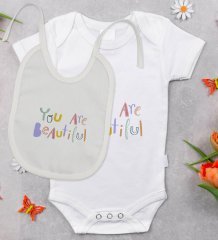BK Kids You Are Beautiful Tasarımlı Bebek Body Zıbın ve Mama Önlüğü Hediye Seti - Model 1