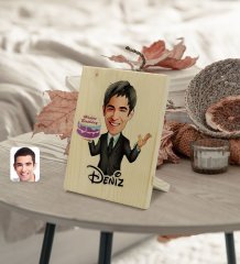 Kişiye Özel İsimli Erkek Doğum Günü Karikatürlü Dekoratif Ahşap Çerçeve Model 2