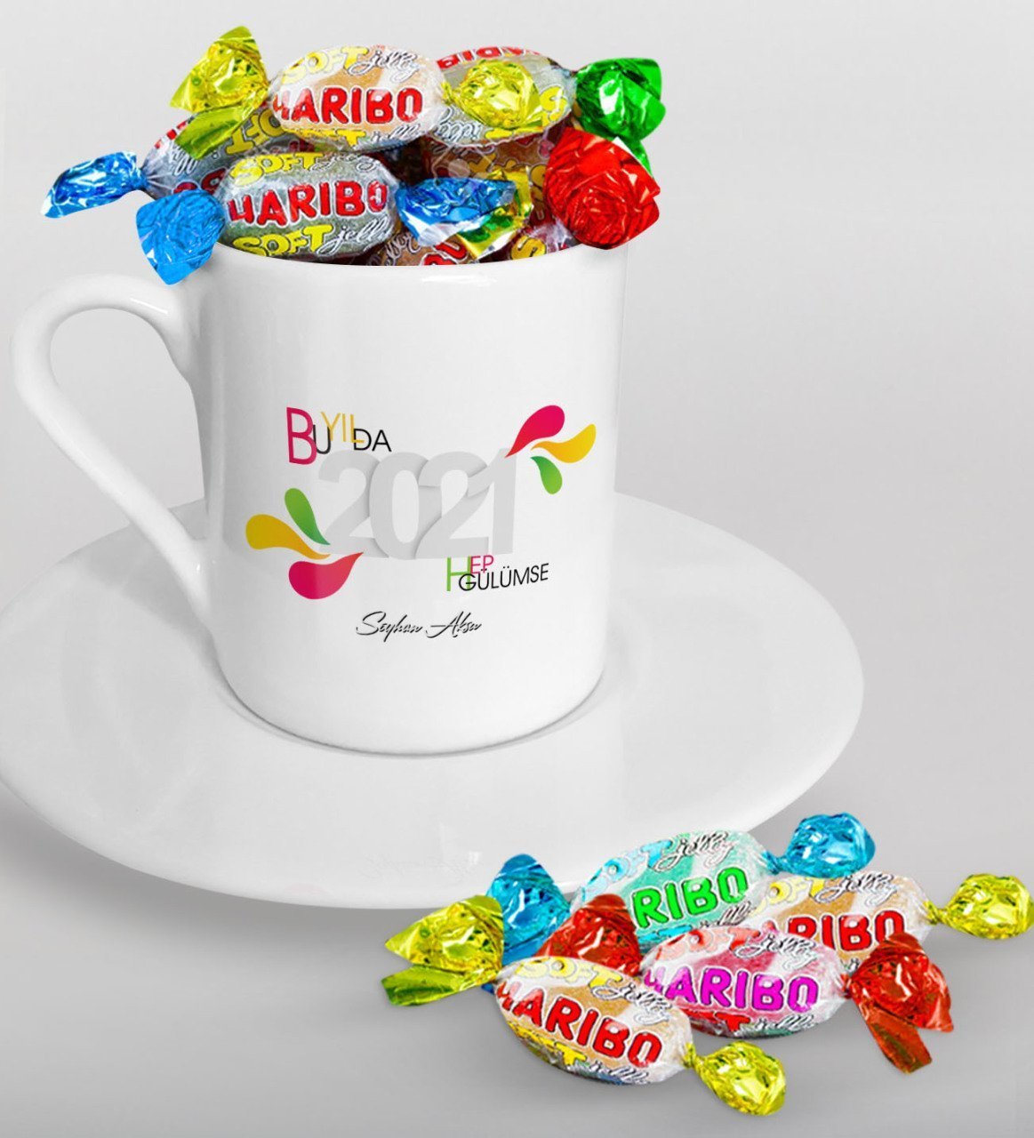 BK Gift Kişiye Özel 2023 Bu Yılda Hep Gülümse Türk Kahvesi Fincanı ve Haribo Şeker Hediye Seti-1