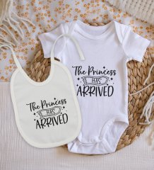 BK Kids The Princess Has Arrived Tasarımlı Bebek Body Zıbın ve Mama Önlüğü Hediye Seti - Model 1