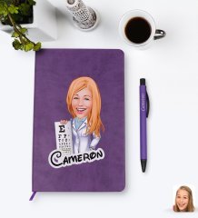 Kişiye Özel Kadın Göz Doktoru Karikatürlü Mor Termo Deri Defter Kalem Seti Model 1
