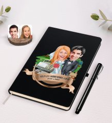 Kişiye Özel Yılın En Mükemmel Çifti Karikatürlü Siyah Defter ve Kalem Hediye Seti-66