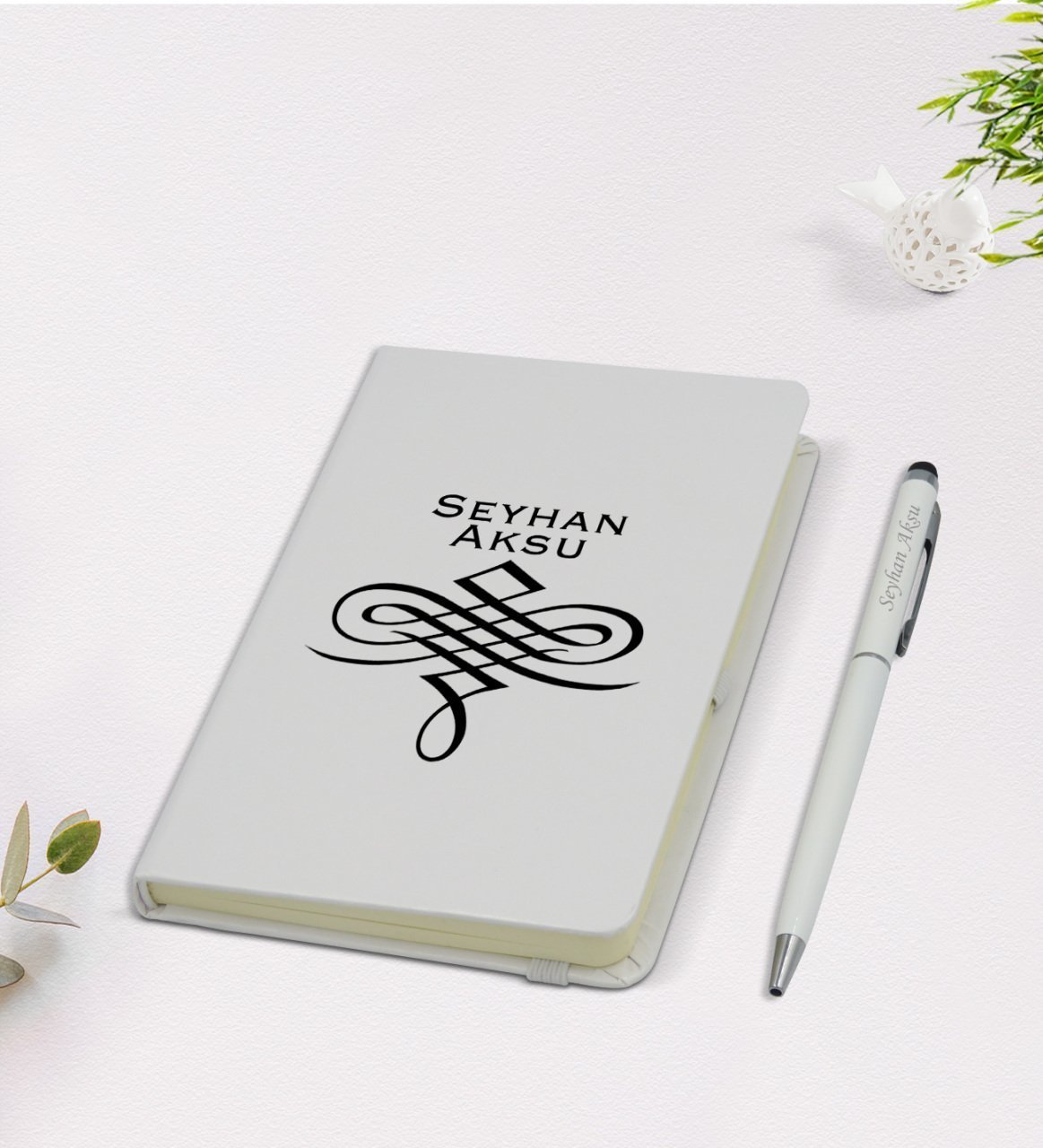 Kişiye Özel İsimli 9x14cm Beyaz Defter ve Kalem Hediye Seti - Model 24