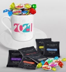 BK Gift Kişiye Özel 2023 Mutlu Yıllar Türk Kahvesi Fincanı Selamlique Karışık Türk Kahvesi ve Haribo Şeker Hediye Seti-6