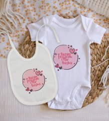BK Kids Teyzem Bir Başka Tasarımlı Bebek Body Zıbın ve Mama Önlüğü Hediye Seti - Model 1
