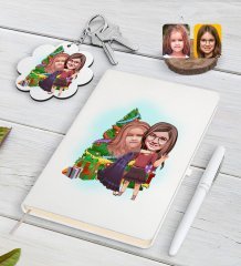 Kişiye Özel Yeni Yıl Kız Kardeşler Karikatürlü Beyaz Defter Kalem ve Anahtarlık Hediye Seti-3