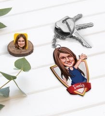 Kişiye Özel İsimli Kız Çocuk Karikatürlü Ahşap Anahtarlık-4