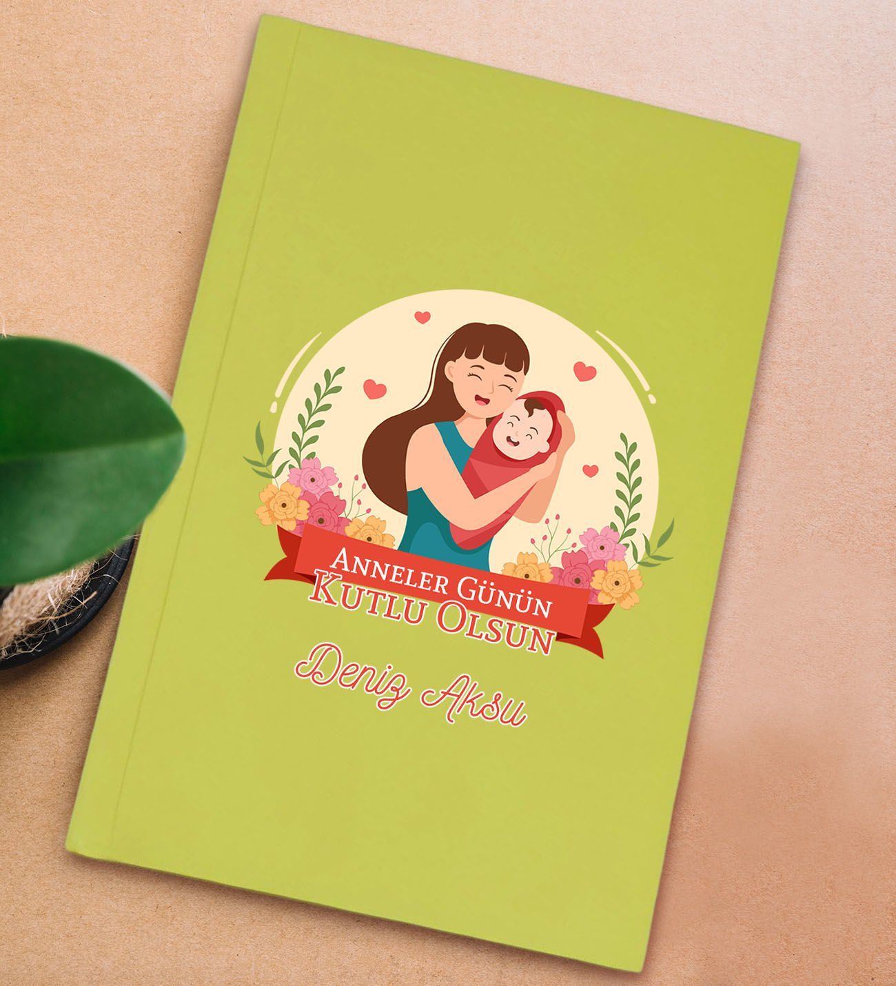 BK Gift Kişiye Özel isimli DTF Anneler Günü Tasarımlı Sarı Sert Kapaklı Defter-1, Anneye Hediye