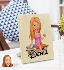 Kişiye Özel İsimli Kadın Patron Karikatürlü Dekoratif Ahşap Çerçeve Model 7