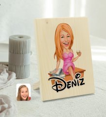 Kişiye Özel İsimli Kadın Patron Karikatürlü Dekoratif Ahşap Çerçeve Model 7