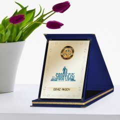 Kişiye Özel Yılın En İyi Sanayicisi Lacivert Plaket Ödülü