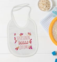 BK Kids Teyzesinin Ballı Lokumu Tasarımlı Beyaz Bebek Mama Önlüğü-1