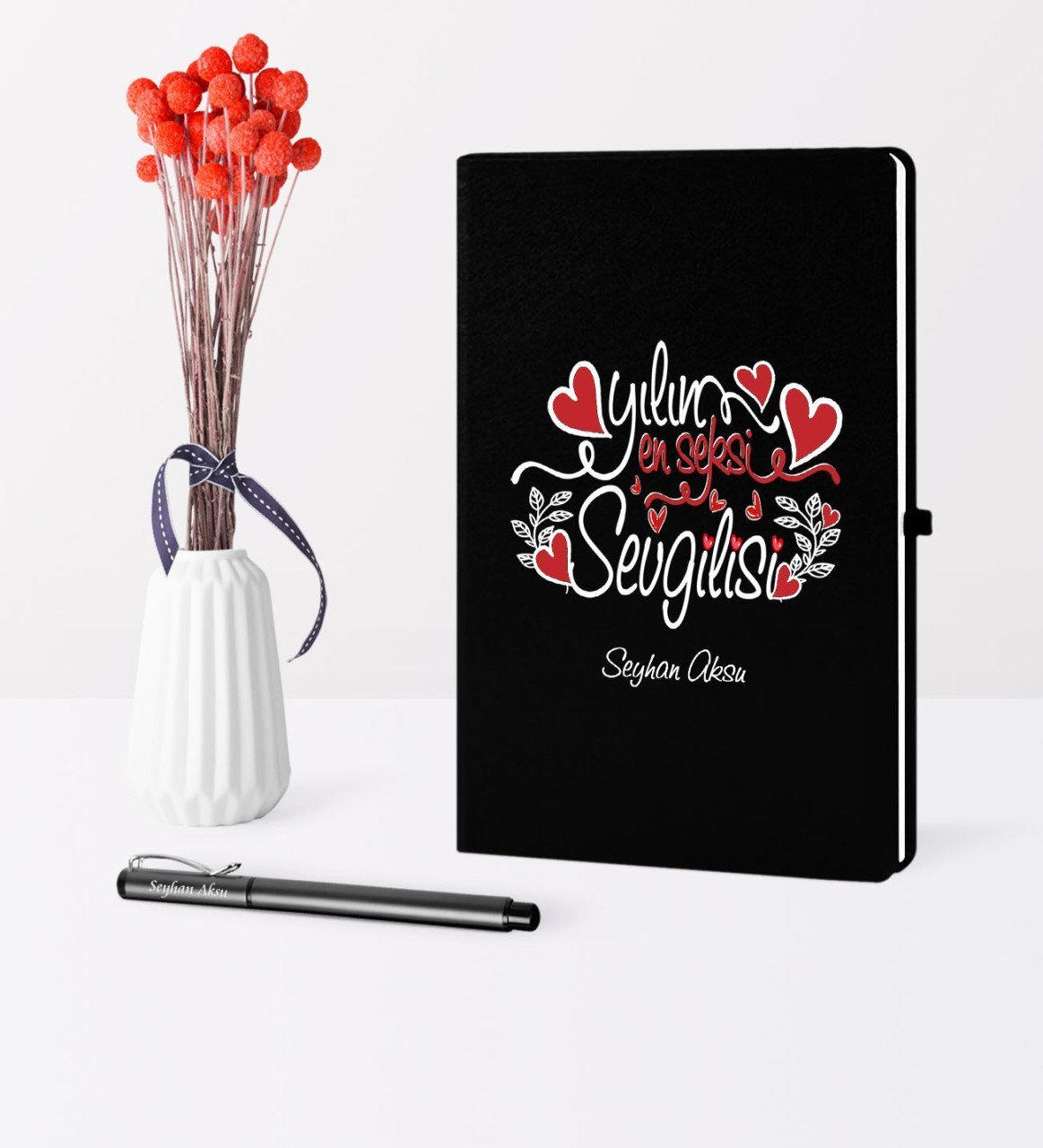 Kişiye Özel Yılın En Seksi Sevgilisi Temalı Siyah Defter Kalem Seti