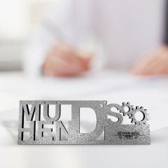 Kişiye Özel Mesleki Mühendis Ahşap Masa İsimliği (Model F10)