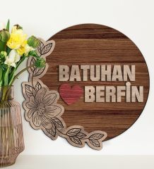 BK Gift Kişiye Özel Çift İsimli Kabartma Figürlü Ahşap Tablo, Duvar Dekoru, Sevgiliye Hediye, Ev Dekorasyonu, Sevgililer Günü Hediyesi