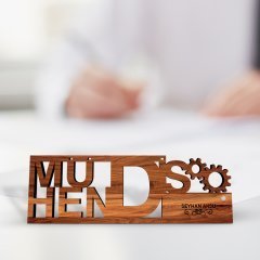 Kişiye Özel Mesleki Mühendis Ahşap Masa İsimliği (Model F7)
