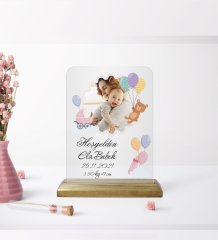 Kişiye Özel Fotoğraflı Hoşgeldin Bebek Tasarımlı Ahşap Standlı Çerçeve Pembe-2
