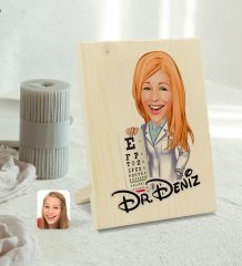 Kişiye Özel İsimli Kadın Göz Doktoru Karikatürlü Dekoratif Ahşap Çerçeve Model 1