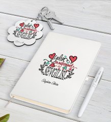 Kişiye Özel Yılın En Mükemmel Sevgilisi Beyaz Defter Kalem ve Anahtarlık Hediye Seti