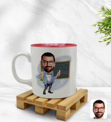 Kişiye Özel Erkek Kimya Öğretmeni Karikatürlü İçi Kırmızı Renkli Kupa Bardak Model 1