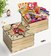Kişiye Özel Ahşap Kutuda Bay Patron Karikatürlü Nostaljik Lezzetler Hediye Seti-2