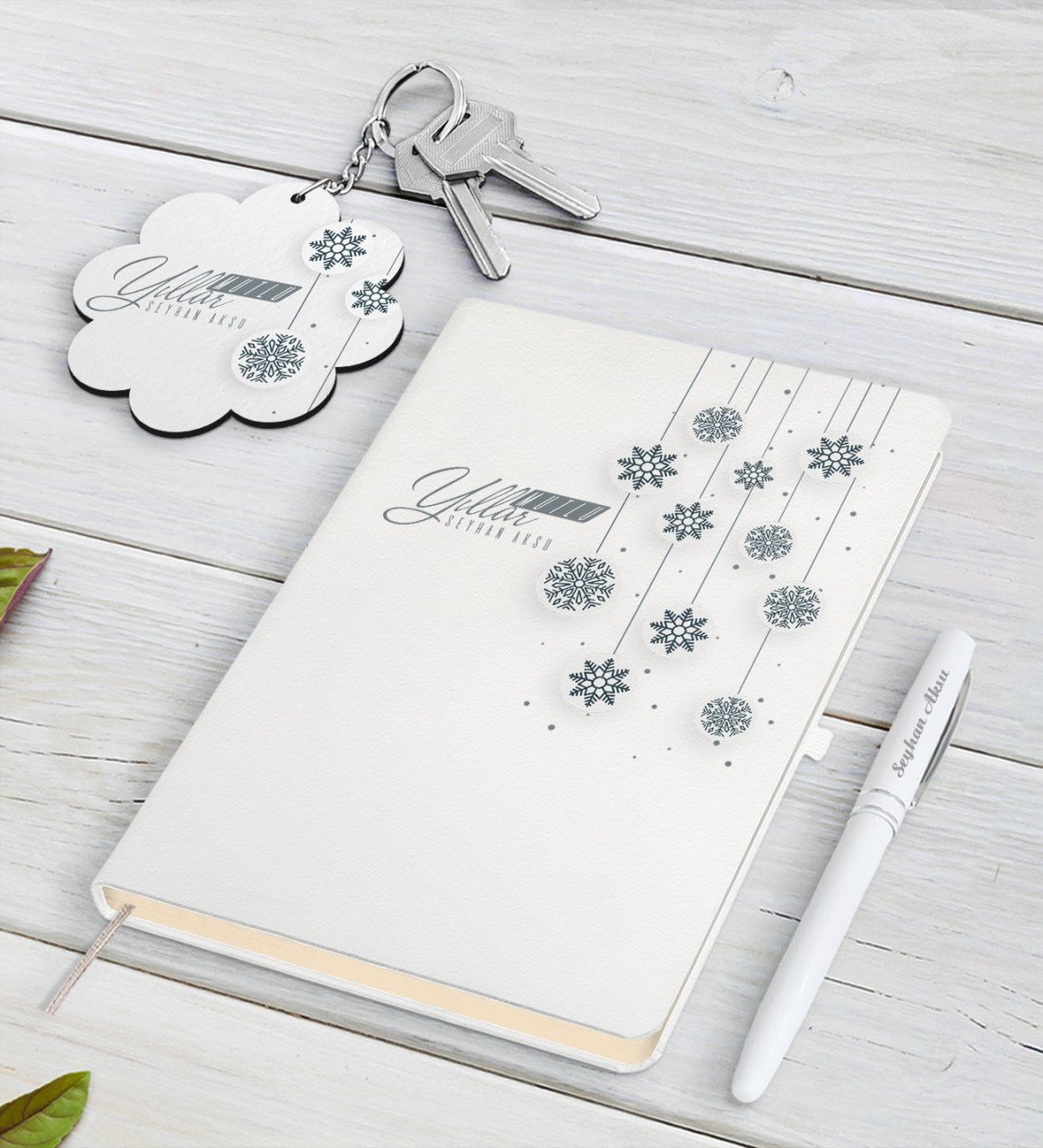 Kişiye Özel Yılbaşı Mutlu Yıllar Beyaz Defter Kalem ve Anahtarlık Hediye Seti-10
