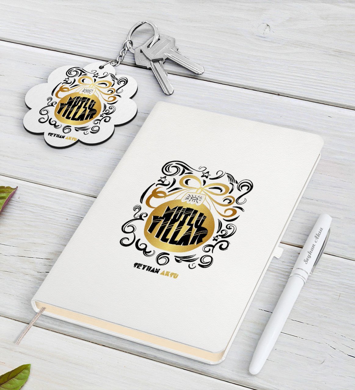 Kişiye Özel Yılbaşı Mutlu Yıllar Beyaz Defter Kalem ve Anahtarlık Hediye Seti-9
