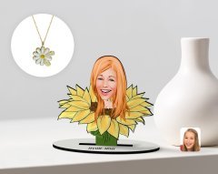 Kişiye Özel Kadın Karikatürlü 3D Ahşap Biblo ve İsimli Tarihli Papatya Kolye Seti-47
