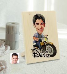 Kişiye Özel İsimli Erkek Motorcu Karikatürlü Dekoratif Ahşap Çerçeve Model 1