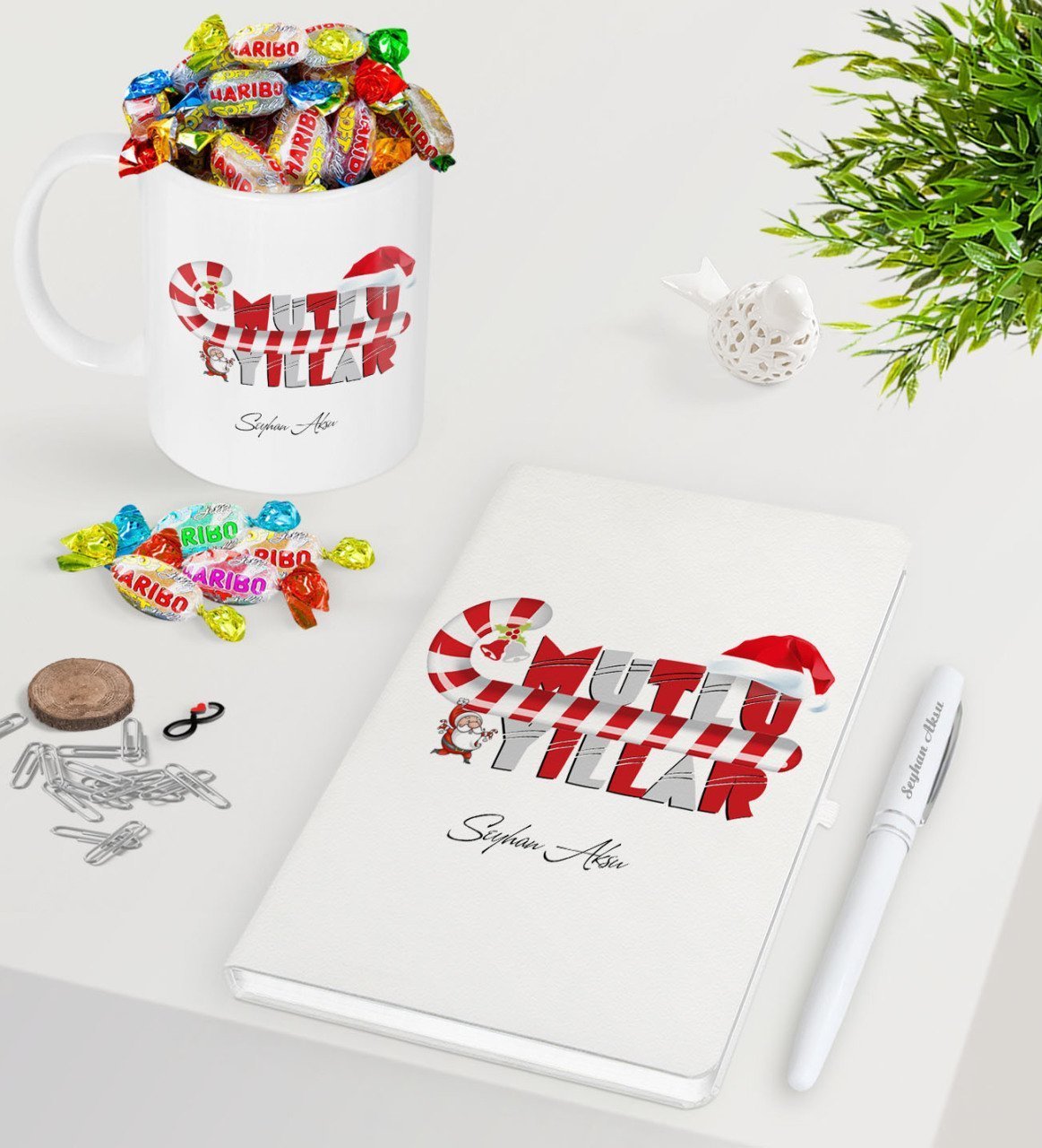 Kişiye Özel Yılbaşı Mutlu Yıllar Beyaz Defter Kalem Kupa ve Haribo Şeker Hediye Seti-2