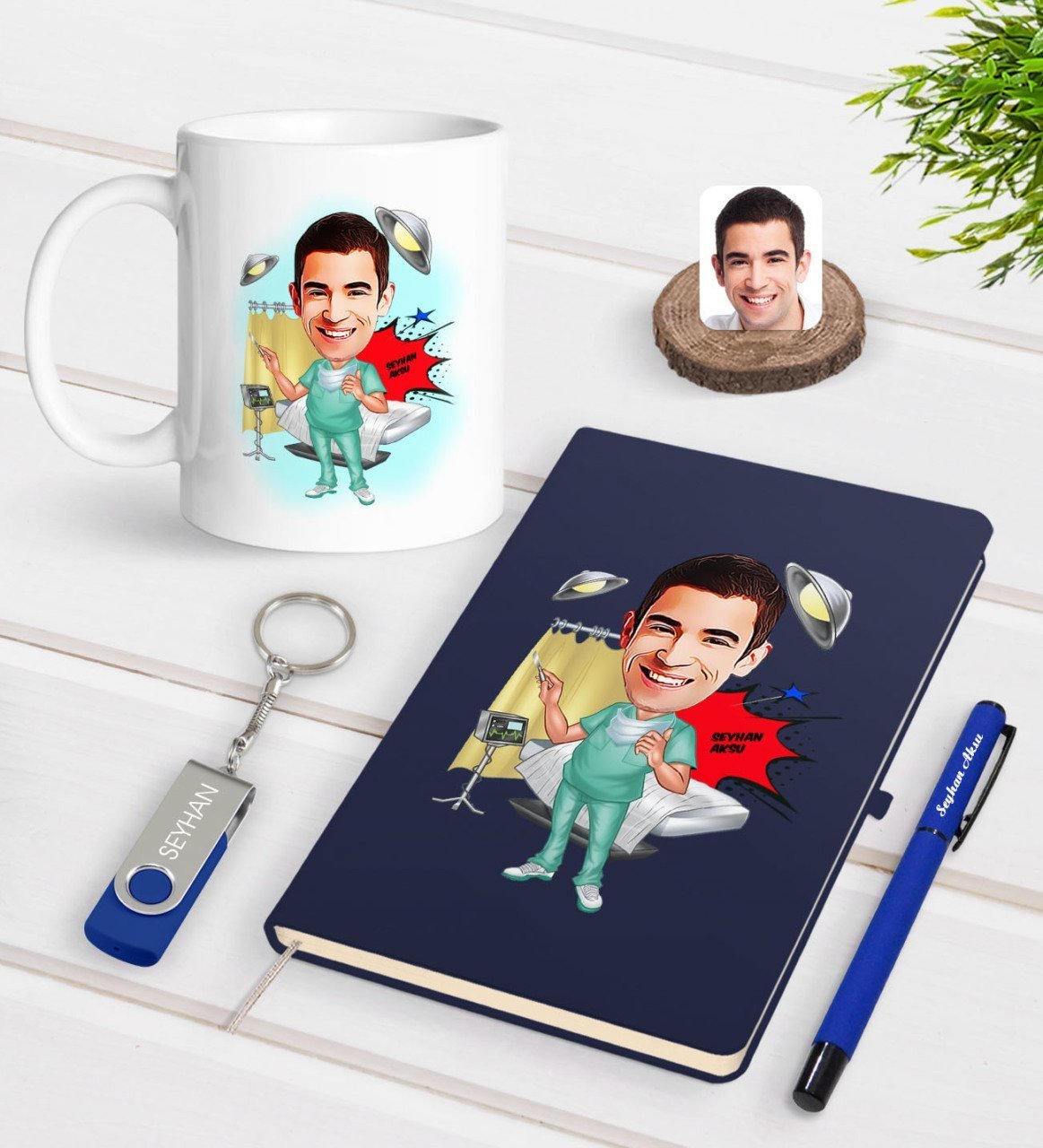 Kişiye Özel Erkek Cerrah Karikatürlü Lacivert Defter Kalem Kupa 32gb USB Bellek Hediye Seti-1